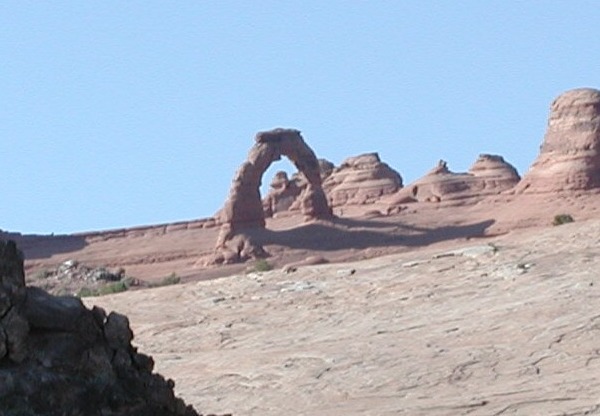 22.JPG (57053 bytes)